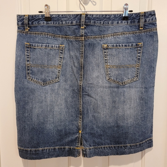 Merona Denim Skirt - Picture 2 of 4